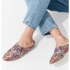 Urban Outfitters Jacquard Mule Size 8